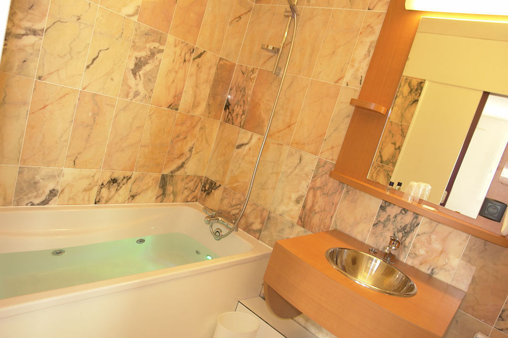 Brit Hotel Rennes Le Castel מראה חיצוני תמונה