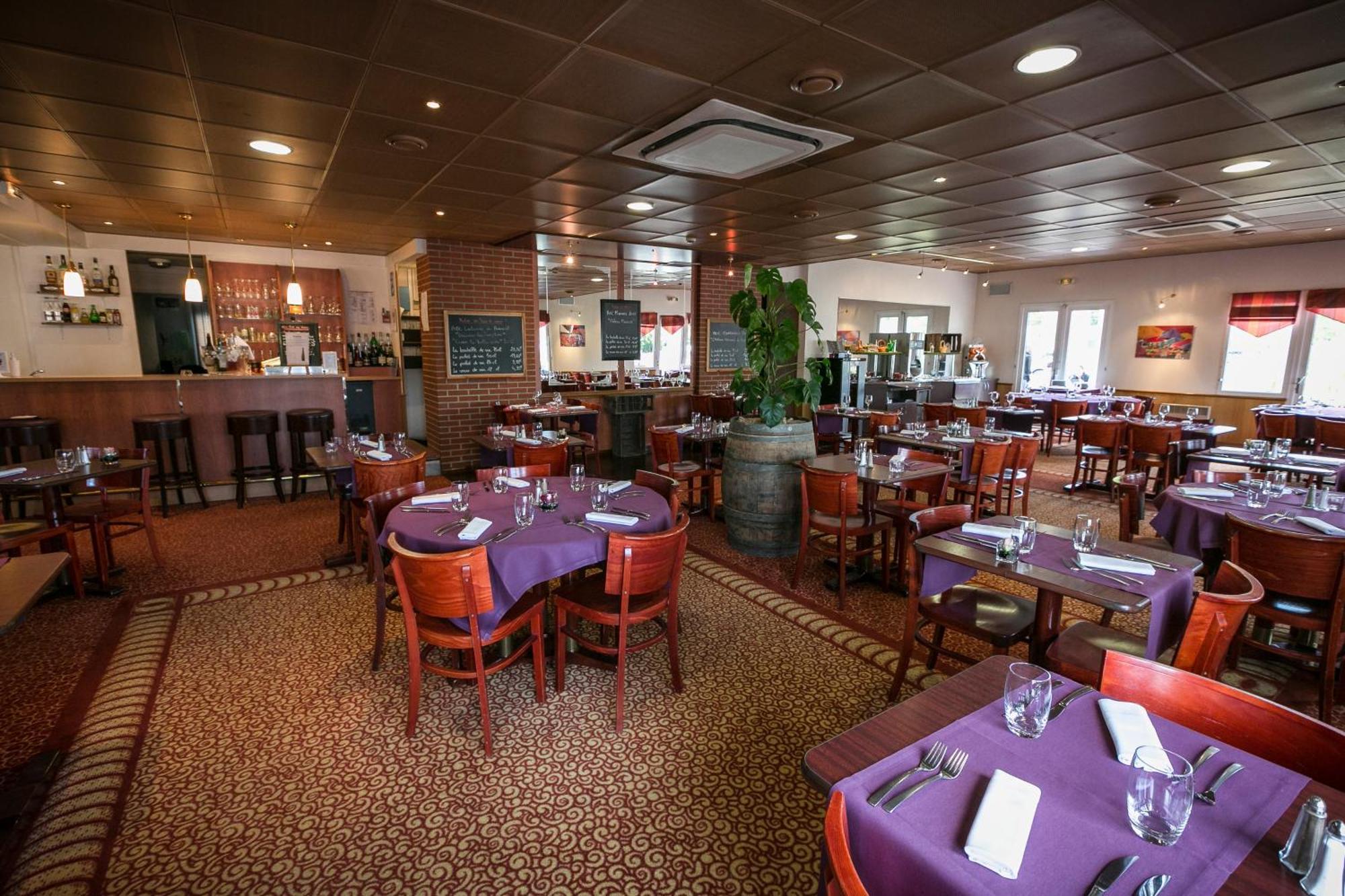 Brit Hotel Rennes Le Castel מראה חיצוני תמונה