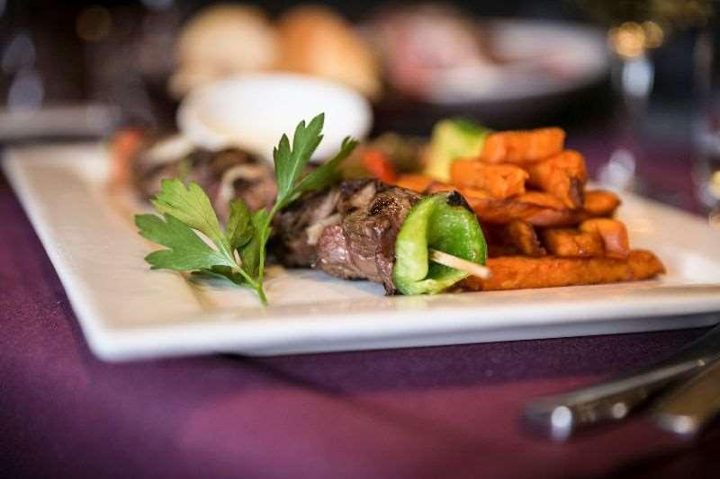 Brit Hotel Rennes Le Castel מסעדה תמונה