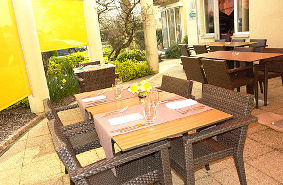 Brit Hotel Rennes Le Castel מראה חיצוני תמונה